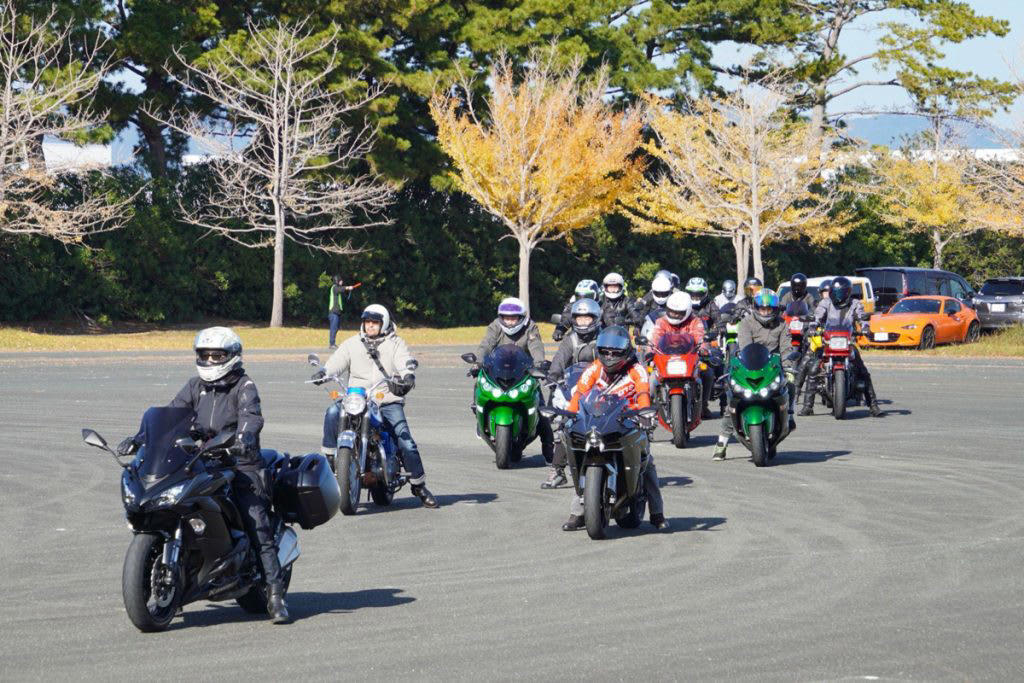 コーヒーを片手にバイクを眺める、それがKCBMの趣旨, KCBMを主催するカワサキ担当者の想い, コーヒーがつなぐ、みんなの交差点, 二輪車の楽しさや利便性、安全性に関する情報を発信