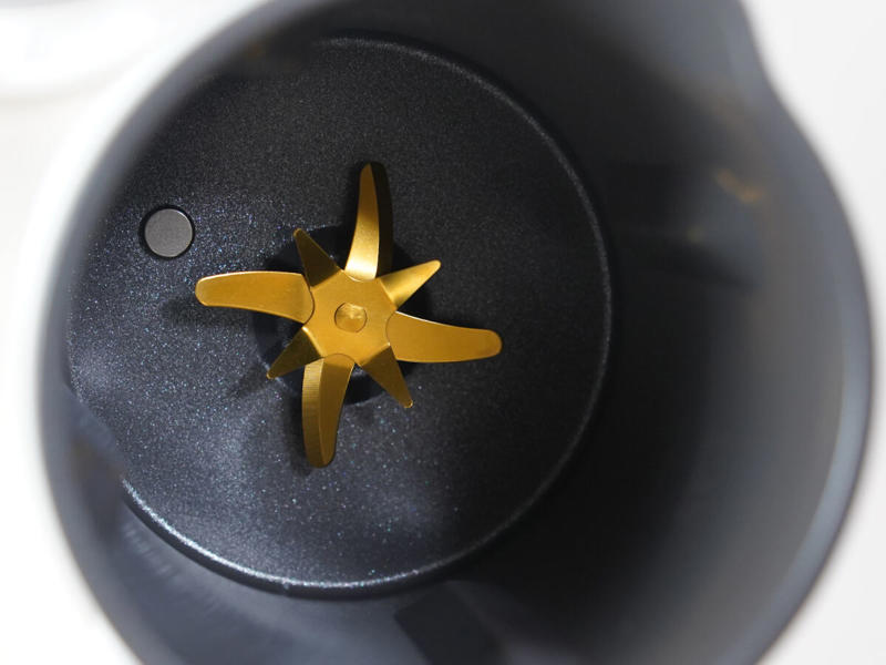 容量は600ml、コンパクトな設計だけどちょっと背は高め, 使用前は念入りに洗浄を！, とろとろポタージュがほったらかしで完成！おかゆやゆで卵もできる！, メニューにはないけど実はある「洗浄モード」, ポタージュが「毎日のごはん」に昇格！あったかいスープ好きにオススメ
