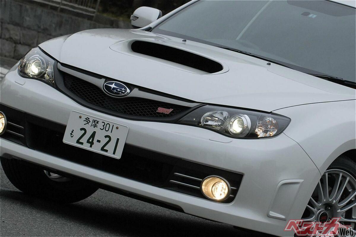 レクサス SC：今のうちに乗っとけ！　希少なV8エンジンがアンダー200万！, スバル インプレッサWRX STI Aライン：家族もいるスポーツカー乗りにはこれ！, ホンダ レジェンド（最終型）：NSXゆずりの3モーターハイブリッドにシビれろ！, マツダ ロードスター：3代目NCは2型も射程範囲の価格に！, トヨタ ハイエース（200系）：安い個体を見つけてコツコツいじる楽しみが〇！