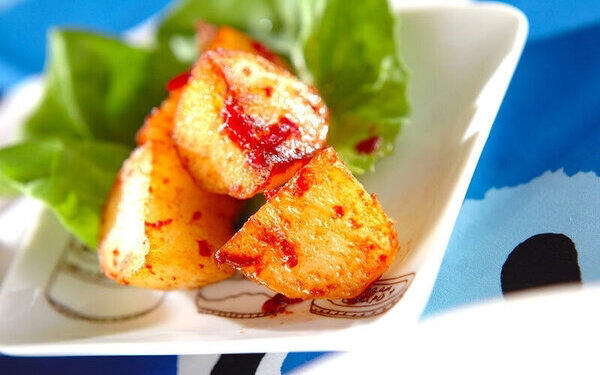 ジャガイモの梅バターソテー, ご飯がすすむ！ ジャガイモのバターじょうゆ焼き, エスニックジャガバター, ジャガイモの塩バターのせ, 明太子バターのせベイクドポテト, ジャガイモの香草ホイル焼き, カレーバター風味のジャガイモのホイル焼き