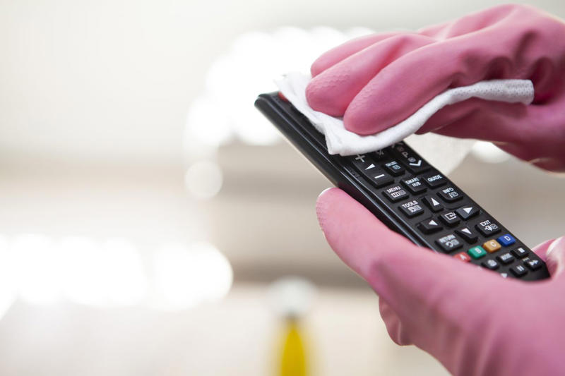 How Often To Clean A TV Screen, Considerations Before Getting Started, What You Need, How To Properly Clean A TV Screen, How To Clean Your Remote Control, How To Clean An iPad Or Other Glass Surface Device, Tips To Keep Your TV Screen Clean Longer, How To Get Rid Of Streaks On A TV Screen