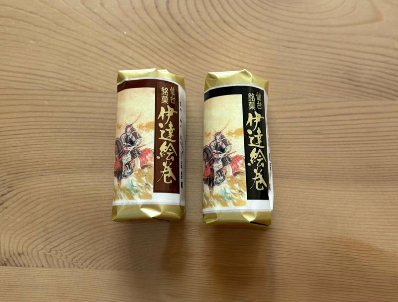 1：薄焼きの香ばしさが際立つ「純手焼きせんべい」, 2：濃厚でねっとり…茨城県産「べにはるか平切りほしいも」, 3：宮城といえば「伊達絵巻」。ふんわり食感＆インパクト大, 4：サクサク生地と白あんが絶品の「支倉焼」, 5：京都の「阿闍梨餅」は老若男女に合う味わい