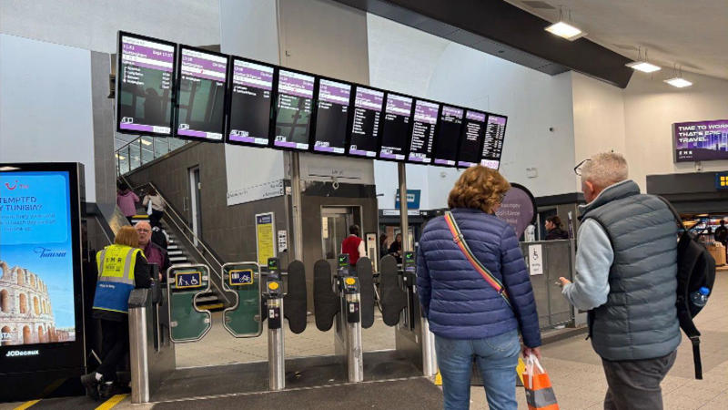 How does the app work? , Is it cheaper? , Could this make fare dodging harder to tackle?, Will I be forced to use this?,      More on this story    ,      Related internet links    