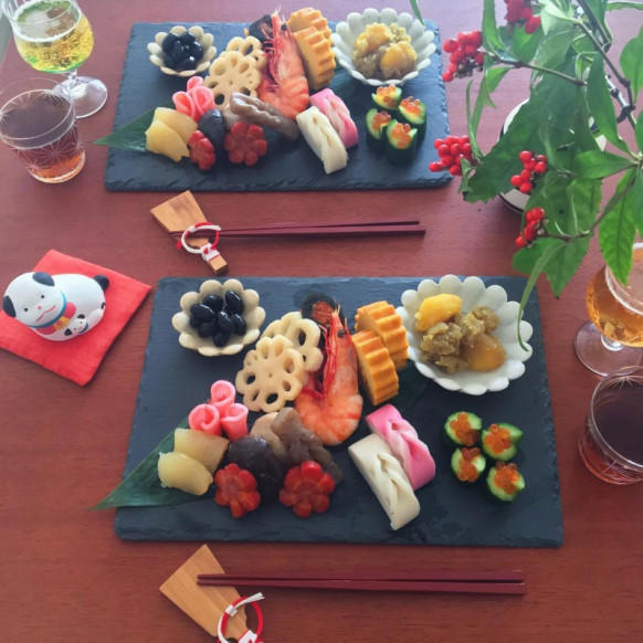 ・祝い魚・鯛を使った鯛めし, ・残ったなますを活用！なますの中華風サラダ, ・残った数の子を活用！数の子ときゅうりのプチトマト和え, ・お正月のおもてなしメニュー　ちらし寿司, ・お正月のおもてなしメニュー　お鍋, ・お正月のおもてなしメニュー　オードブル, ・お正月のおもてなしメニュー　ホットプレート料理