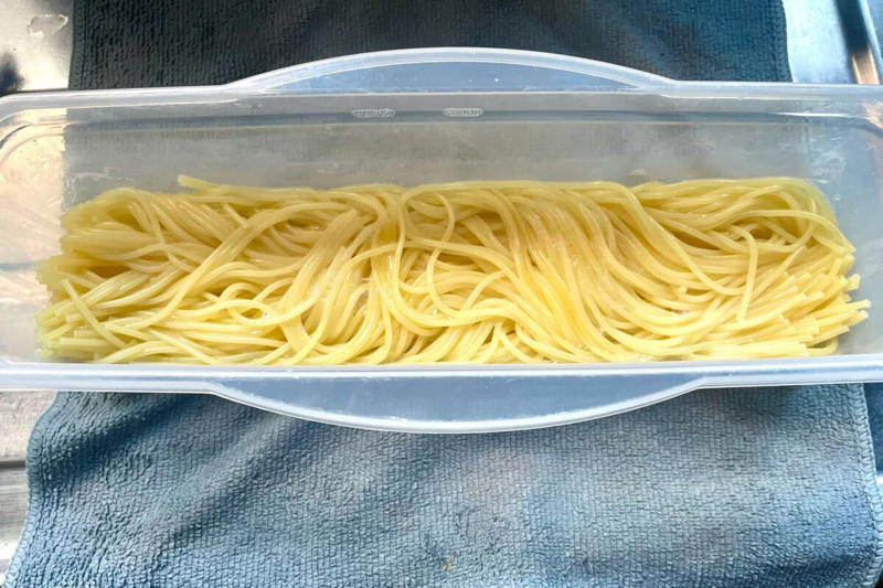 ■麺好きの筆者が4年愛用, ■レンチン調理は一度慣れたら簡単, ■洗い物も少なくて便利, ■収納にも困らない