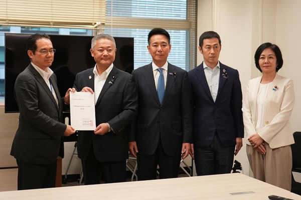 「米原ルートに変更を」（維新）, ルートを決めるのは国交省（？）, ８ルートを俎上に, 2026年末までに成案（前原共同座長）, 「国交省vsJR東日本」長野新幹線貸付料