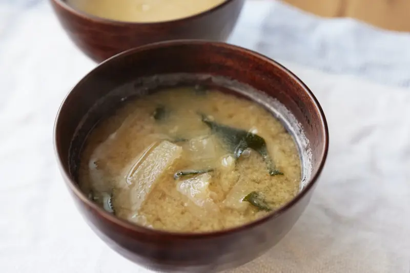 干したそのままを食べて感動する切り干し大根に出会ってしまいました, 蒸かし切り干し大根作り, これだけ覚えれば鉄板。一生使える切り干し大根の基本のレシピ, 作りおきにうってつけ、お弁当にもおすすめの煮物, 切り干し大根のもっとも簡単で手軽な食べ方 
