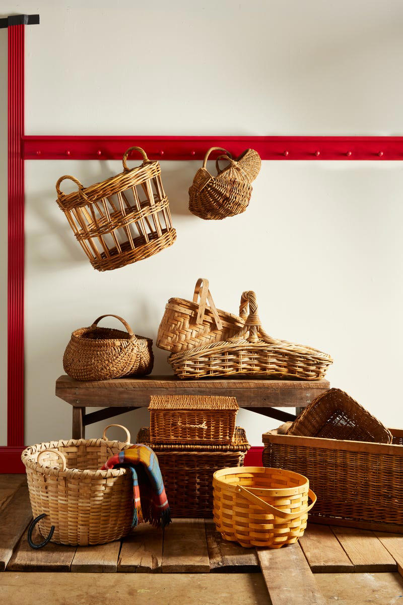 Federal-Style Mirrors, Eagle Needlework, Braided Rugs , Stars & Stripes, Handwoven Baskets, Pieced Quilts, Colonial Colorways, Punched Tin, Canopy Beds, Windsor Chairs