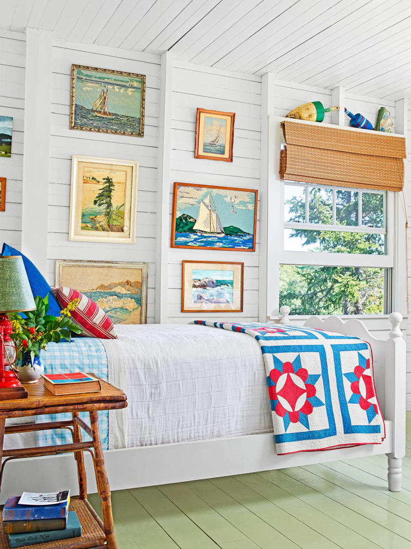 Federal-Style Mirrors, Eagle Needlework, Braided Rugs , Stars & Stripes, Handwoven Baskets, Pieced Quilts, Colonial Colorways, Punched Tin, Canopy Beds, Windsor Chairs