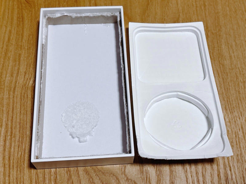 iPhoneの空箱には使い道がたくさん, 使い道その1．印鑑ケース, 使い道その2．調味料入れ, 使い道その3．ヘアゴムとヘアピンケース, iPhoneの空箱は暮らしに役立つ