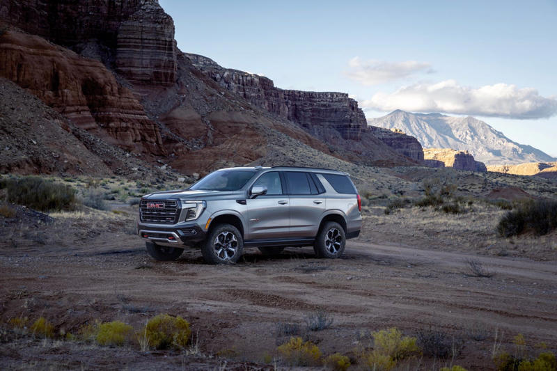 2025 Hyundai Santa Fe, 2025 Mazda CX-90, 2025 Toyota Grand Highlander, 2025 Genesis GV80, 2025 Volvo XC90, 2025 Chevrolet Tahoe / Suburban, 2025 Ford Expedition, 2025 Lexus GX, 2025 GMC Yukon, 2025 BMW X7, 2025 Cadillac Escalade, 2025 Mercedes-Benz GLS-Class, 2025 Lincoln Navigator, 2025 Lexus LX, 2025 Land Rover Range Rover