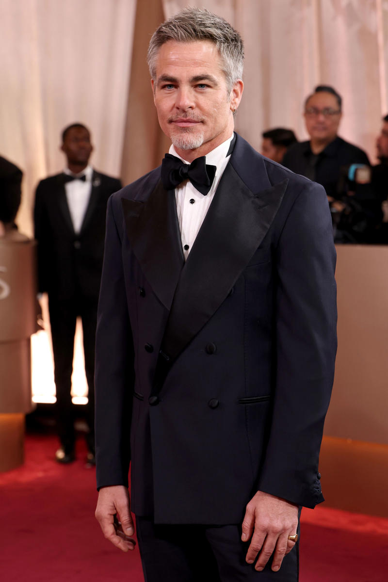 Stellan Skarsgård’s Omega Seamaster Aqua Terra Shades Moonshine Gold, Sterling K. Brown’s Audemars Piguet Royal Oak Perpetual Calendar, Timothée Chalamet’s Urban Jürgensen UJ-2, Chris Pine’s Cartier Tank Louis Cartier, Walton Goggins’ Cartier Tonneau, John Krasinski’s Glashütte Original Vintage Sixties, Colman Domingo’s Omega Speedmaster 38MM, Paul Mescal’s Cartier Tortue, Dwayne Johnson’s Chopard Alpine Eagle Frozen Summit, Jeremy Allen White’s Louis Vuitton Tambour, Wagner Moura’s Omega De Ville Trésor 40 mm, Jake Lacy’s Jaeger-LeCoultre Reverso Duoface Small Seconds, Glen Powell’s Omega Seamaster Aqua Terra 150M Moonshine Gold, Tramell Tillman’s Audemars Piguet Royal Oak “Jumbo” Extra-Thin Openworked, Oscar Isaac’s Bulgari Octo Finissimo, Marlon Wayans’ Omega Speedmaster Canopus Gold, Jacob Elordi’s Cartier Tank Normale, Adam Brody’s Jaeger-LeCoultre Reverso Tribute Monoface Small Seconds, Kumail Nanjiani’s Vacheron Constantin Overseas Perpetual Calendar Ultra-Thin, Orlando Bloom’s Porsche Design Chronograph 1 - 1975 Limited Edition, Benny Blanco’s Jacob & Co., Connor Storrie’s Tiffany & Co. Union Square, Leonardo DiCaprio’s Rolex Cosmograph Daytona “Le Mans”, Hudson Williams’ Bulgari Serpenti, Nick Jonas’s Fossil Carraway, George Clooney’s Omega Seamaster Aqua Terra 150M, Dylan Efron’s TAG Heuer Carrera Astronomer 39mm, Luke Grimes’ Blancpain Villeret Quantième Complet