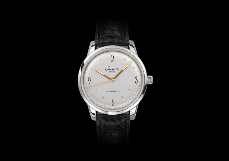 Stellan Skarsgård’s Omega Seamaster Aqua Terra Shades Moonshine Gold, Sterling K. Brown’s Audemars Piguet Royal Oak Perpetual Calendar, Timothée Chalamet’s Urban Jürgensen UJ-2, Chris Pine’s Cartier Tank Louis Cartier, Walton Goggins’ Cartier Tonneau, John Krasinski’s Glashütte Original Vintage Sixties, Colman Domingo’s Omega Speedmaster 38MM, Paul Mescal’s Cartier Tortue, Dwayne Johnson’s Chopard Alpine Eagle Frozen Summit, Jeremy Allen White’s Louis Vuitton Tambour, Wagner Moura’s Omega De Ville Trésor 40 mm, Jake Lacy’s Jaeger-LeCoultre Reverso Duoface Small Seconds, Glen Powell’s Omega Seamaster Aqua Terra 150M Moonshine Gold, Tramell Tillman’s Audemars Piguet Royal Oak “Jumbo” Extra-Thin Openworked, Oscar Isaac’s Bulgari Octo Finissimo, Marlon Wayans’ Omega Speedmaster Canopus Gold, Jacob Elordi’s Cartier Tank Normale, Adam Brody’s Jaeger-LeCoultre Reverso Tribute Monoface Small Seconds, Kumail Nanjiani’s Vacheron Constantin Overseas Perpetual Calendar Ultra-Thin, Orlando Bloom’s Porsche Design Chronograph 1 - 1975 Limited Edition, Benny Blanco’s Jacob & Co., Connor Storrie’s Tiffany & Co. Union Square, Leonardo DiCaprio’s Rolex Cosmograph Daytona “Le Mans”, Hudson Williams’ Bulgari Serpenti, Nick Jonas’s Fossil Carraway, George Clooney’s Omega Seamaster Aqua Terra 150M, Dylan Efron’s TAG Heuer Carrera Astronomer 39mm, Luke Grimes’ Blancpain Villeret Quantième Complet