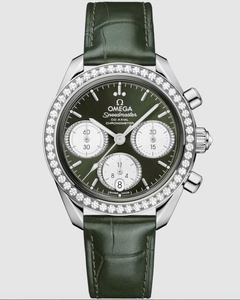 Stellan Skarsgård’s Omega Seamaster Aqua Terra Shades Moonshine Gold, Sterling K. Brown’s Audemars Piguet Royal Oak Perpetual Calendar, Timothée Chalamet’s Urban Jürgensen UJ-2, Chris Pine’s Cartier Tank Louis Cartier, Walton Goggins’ Cartier Tonneau, John Krasinski’s Glashütte Original Vintage Sixties, Colman Domingo’s Omega Speedmaster 38MM, Paul Mescal’s Cartier Tortue, Dwayne Johnson’s Chopard Alpine Eagle Frozen Summit, Jeremy Allen White’s Louis Vuitton Tambour, Wagner Moura’s Omega De Ville Trésor 40 mm, Jake Lacy’s Jaeger-LeCoultre Reverso Duoface Small Seconds, Glen Powell’s Omega Seamaster Aqua Terra 150M Moonshine Gold, Tramell Tillman’s Audemars Piguet Royal Oak “Jumbo” Extra-Thin Openworked, Oscar Isaac’s Bulgari Octo Finissimo, Marlon Wayans’ Omega Speedmaster Canopus Gold, Jacob Elordi’s Cartier Tank Normale, Adam Brody’s Jaeger-LeCoultre Reverso Tribute Monoface Small Seconds, Kumail Nanjiani’s Vacheron Constantin Overseas Perpetual Calendar Ultra-Thin, Orlando Bloom’s Porsche Design Chronograph 1 - 1975 Limited Edition, Benny Blanco’s Jacob & Co., Connor Storrie’s Tiffany & Co. Union Square, Leonardo DiCaprio’s Rolex Cosmograph Daytona “Le Mans”, Hudson Williams’ Bulgari Serpenti, Nick Jonas’s Fossil Carraway, George Clooney’s Omega Seamaster Aqua Terra 150M, Dylan Efron’s TAG Heuer Carrera Astronomer 39mm, Luke Grimes’ Blancpain Villeret Quantième Complet