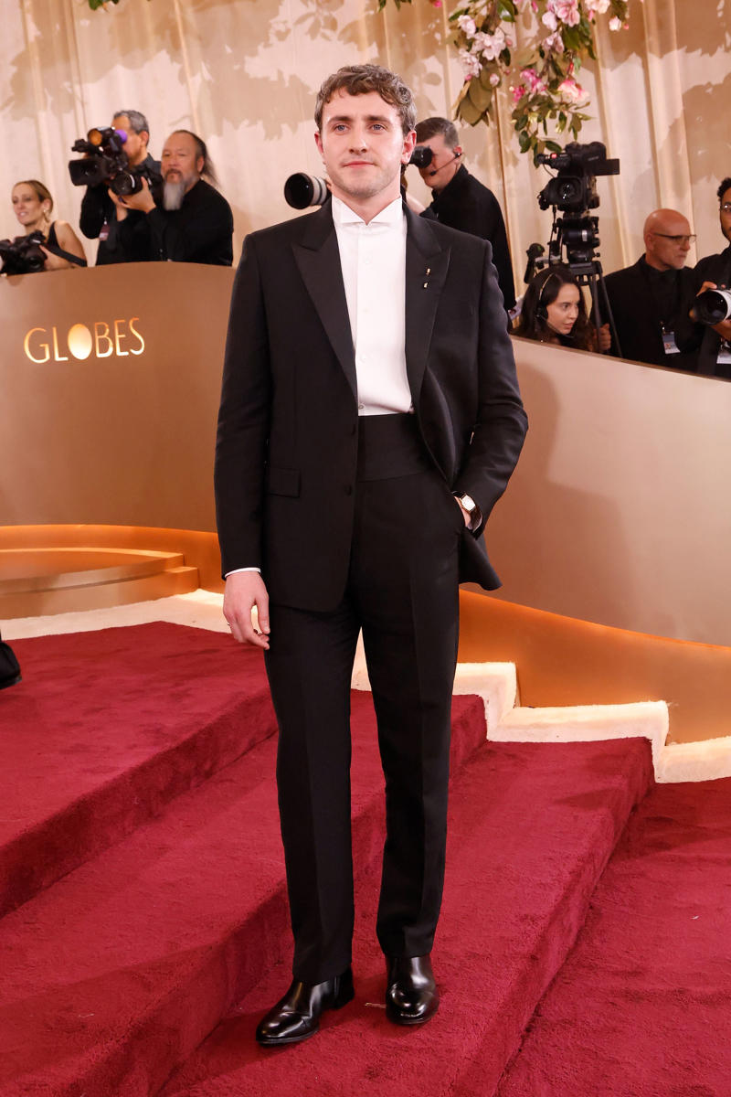 Stellan Skarsgård’s Omega Seamaster Aqua Terra Shades Moonshine Gold, Sterling K. Brown’s Audemars Piguet Royal Oak Perpetual Calendar, Timothée Chalamet’s Urban Jürgensen UJ-2, Chris Pine’s Cartier Tank Louis Cartier, Walton Goggins’ Cartier Tonneau, John Krasinski’s Glashütte Original Vintage Sixties, Colman Domingo’s Omega Speedmaster 38MM, Paul Mescal’s Cartier Tortue, Dwayne Johnson’s Chopard Alpine Eagle Frozen Summit, Jeremy Allen White’s Louis Vuitton Tambour, Wagner Moura’s Omega De Ville Trésor 40 mm, Jake Lacy’s Jaeger-LeCoultre Reverso Duoface Small Seconds, Glen Powell’s Omega Seamaster Aqua Terra 150M Moonshine Gold, Tramell Tillman’s Audemars Piguet Royal Oak “Jumbo” Extra-Thin Openworked, Oscar Isaac’s Bulgari Octo Finissimo, Marlon Wayans’ Omega Speedmaster Canopus Gold, Jacob Elordi’s Cartier Tank Normale, Adam Brody’s Jaeger-LeCoultre Reverso Tribute Monoface Small Seconds, Kumail Nanjiani’s Vacheron Constantin Overseas Perpetual Calendar Ultra-Thin, Orlando Bloom’s Porsche Design Chronograph 1 - 1975 Limited Edition, Benny Blanco’s Jacob & Co., Connor Storrie’s Tiffany & Co. Union Square, Leonardo DiCaprio’s Rolex Cosmograph Daytona “Le Mans”, Hudson Williams’ Bulgari Serpenti, Nick Jonas’s Fossil Carraway, George Clooney’s Omega Seamaster Aqua Terra 150M, Dylan Efron’s TAG Heuer Carrera Astronomer 39mm, Luke Grimes’ Blancpain Villeret Quantième Complet