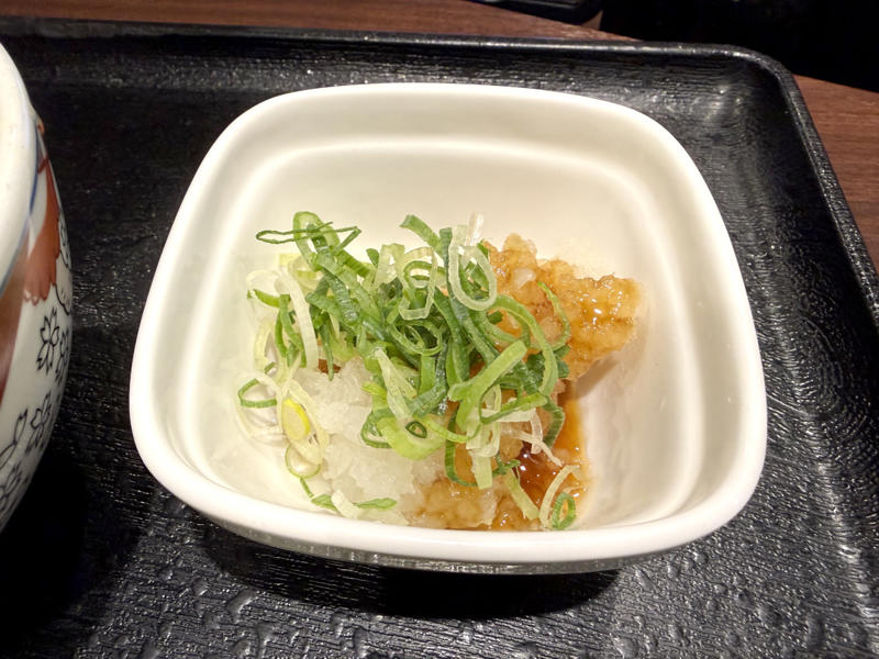 ・アレンジ系牛丼時代, ・鉄板の鬼おろし, ・3種類を食べ比べ, ・味はほぼほぼ同じ, ・値段は100円違う