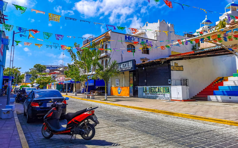 1. Madeira, Portugal, 2. Tbilisi, Georgia, 3. Chicago, US, 4. Quy Nhon, Vietnam, 5. Puerto Escondido, Mexico, 6. Milan, Italy, 7. Glasgow, UK, 8. Abu Dhabi, UAE, 9. Recife, Brazil, 10. San Carlos de Bariloche, Argentina