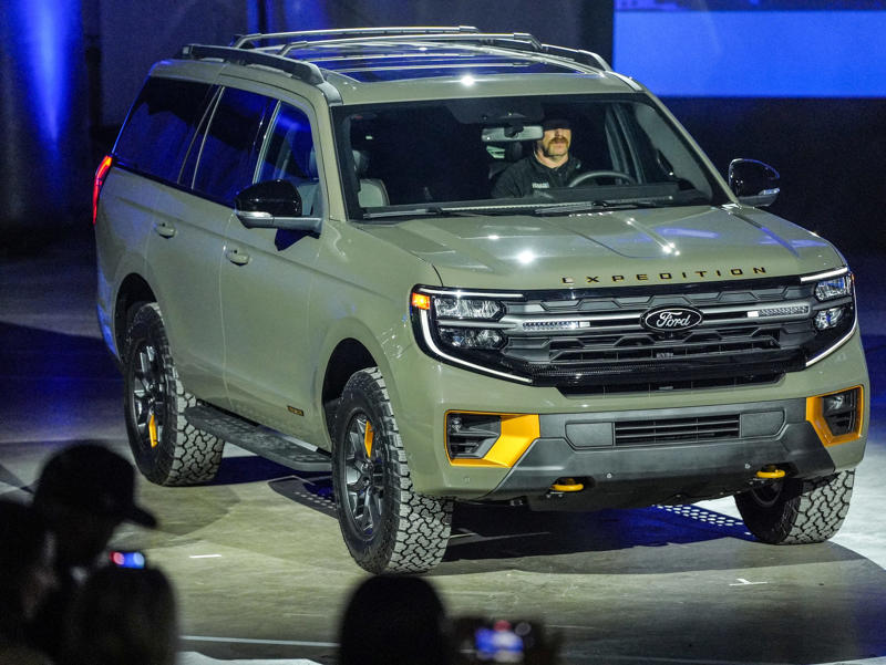 What to expect in a Ready to Rock vehicle, The new 'halo' product, The beginning of Ford leaving the pavement, The secret is 'spilled', From racing to retail, 'We invented the playbook'