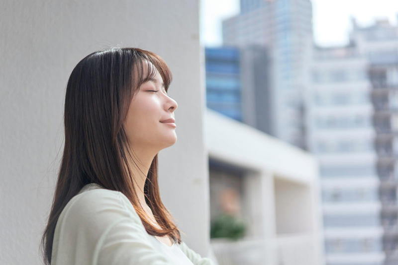 1.朝の光で体のスイッチを入れる, 2.夜は「頑張らない時間」をつくる, 3.軽く体を動かして緊張を手放す, 4.「休もう」と意識しすぎない, 5.毎日のリズムをゆるく整える