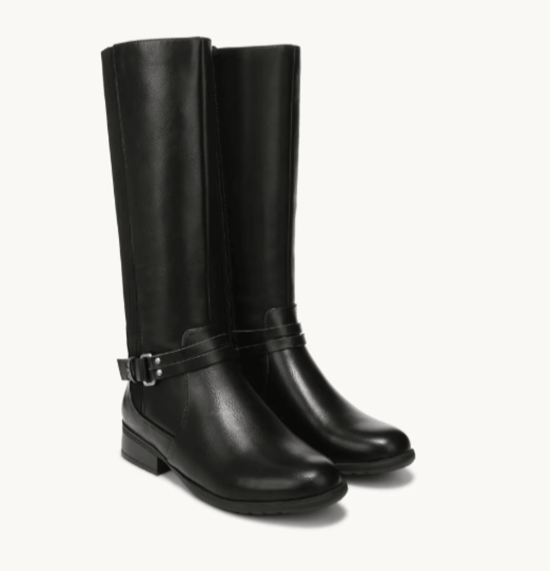 What are bunions?, What kinds of shoes are best for bunions?, Expert-approved sandals for bunions, Expert-approved sneakers for bunions, Expert-approved clogs for bunions, Expert-approved boots for bunions, Frequently asked questions, How we chose, Meet the experts