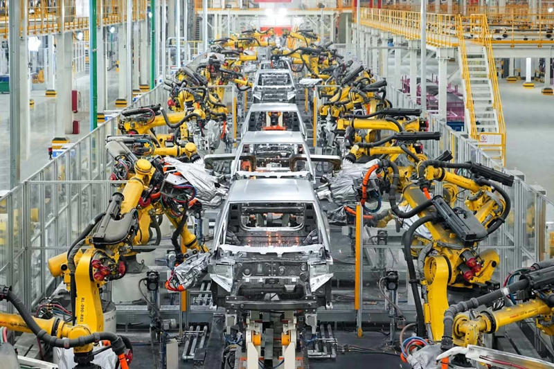中国EVの台頭が変える世界構造, CATLが切り拓く知財ビジネスの新潮流, 欧州メーカーが頼る中国製プラットフォーム, 東南アジアで加速する中国流の生産体制, 中国発サプライチェーンが描く産業地図, 静かに進む構造変化への対処