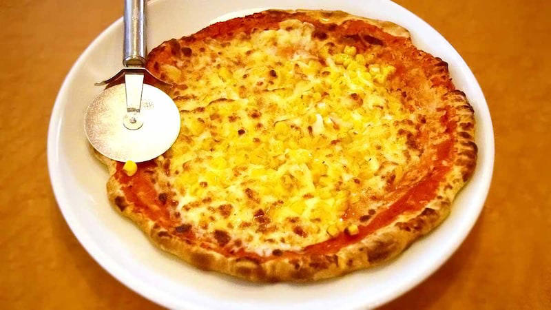 『ジョブチューン』でも話題！ プロ評価の高い「チーズINハンバーグ」, ランキング常連！ 生地にこだわった「たっぷりマヨコーンピザ」, 「チーズINハンバーグ」でチーズフォンデュを楽しむ, ピザにポテトを乗せる!? 禁断のポテトピザ, 平日限定の神コスパ！ カスタム自在な「ガストフィットメニュー」, 予算1,000円で晩酌？ 「小さなおかず」活用術, 待望の復活！ ふわとろ卵の「オムライス（ビーフシチューソース）」, 人気メニュー！ 甘辛ダレがしみた「たれカツ丼」, 朝から優雅に！ ドリンクバー付き「最強モーニング」活用術, 人気スイーツ！ 「チョコバナナとマスカルポーネのパンケーキ」, 待望復活の「焼きたてりんごパイ」, “あと一口”の幸せ！ 固めの「ガストプリン」も選べる『ミニドルチェ』, ガストの人気No.1メニューは何ですか？, テレビ番組『ジョブチューン』で合格したメニューは？, ガストの神コスパな組み合わせメニューとは？, ガストで“せんべろ（1000円飲み）”はできる？, ガストにデカ盛りメニューはある？, ガストの日替わりランチの内容は？, ガストのモーニング（朝食）は何時から？, おすすめのスイーツ（デザート）はある？, ガストでお得なクーポンはある？,  商品は宅配（デリバリー）や持ち帰り（テイクアウト）はできる？