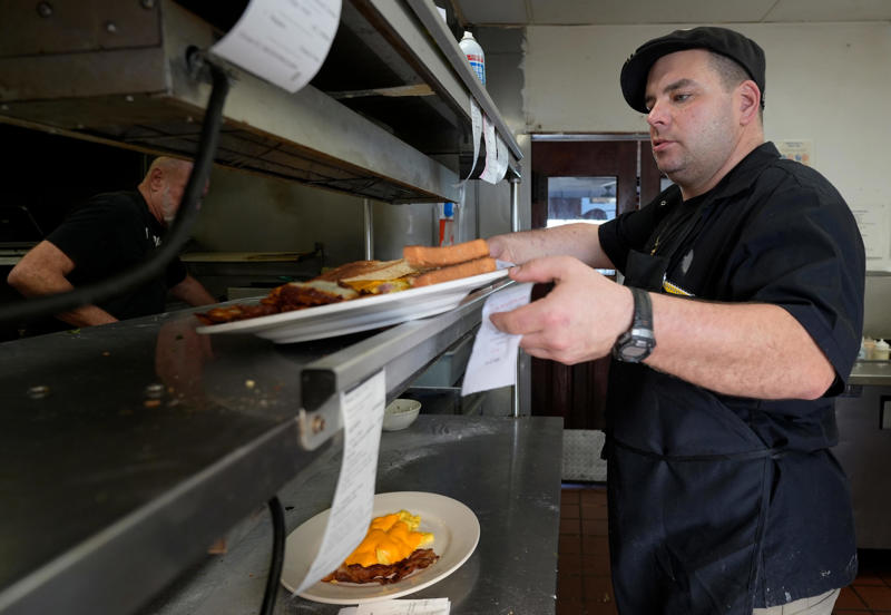 The early years, Here comes the dining boom, Siam Hut, The Café, Ralph’s Place