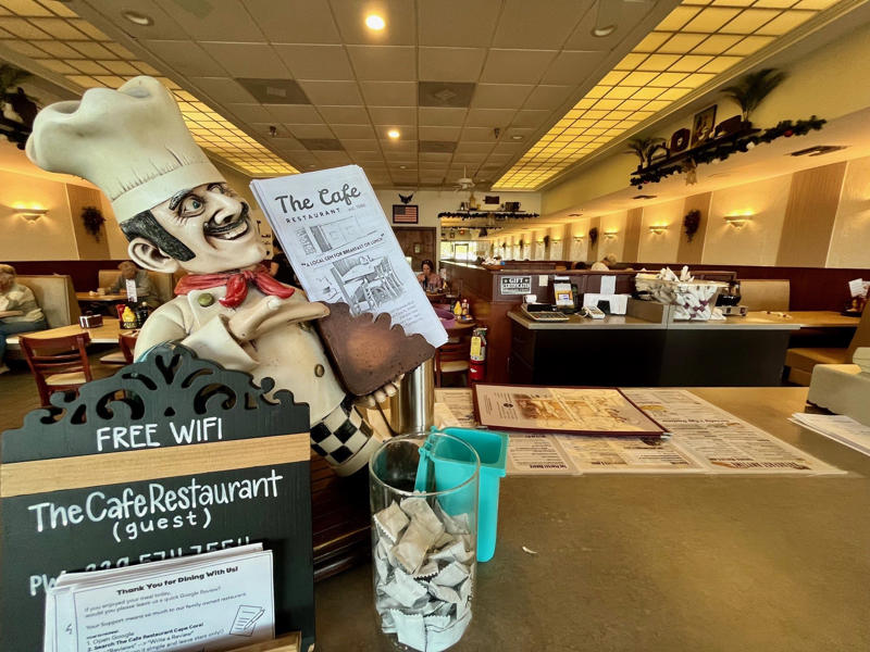 The early years, Here comes the dining boom, Siam Hut, The Café, Ralph’s Place