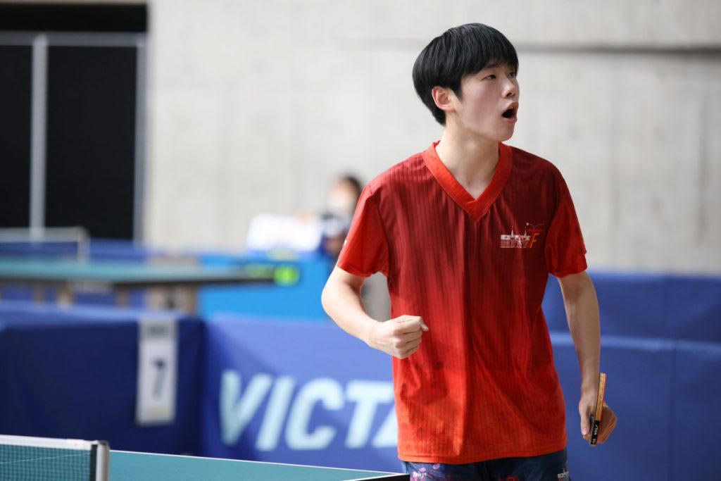 中学3年で全日本ジュニア初出場, 高校1年で味わった挫折, 掴み取った初勝利, 「インターハイでも勝利を」, 板橋悠真（土浦一高） ジュニア男子シングルス勝ち上がり