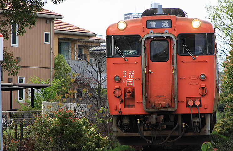 昼間は臨時列車、夜は運休で救済タクシー代行、3月土日で実証, 昼間は神対応の臨時列車で「魔の区間」もスイスイと移動, 実証運転日は終電が早くなる！22時台半ば以降の列車をタクシーに, 「芸備線再構築協議会 実証事業」臨時運行・運休 概要, 芸備線・春の注目スポットと見どころ