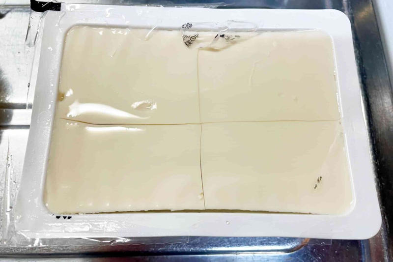 ■「とろとろ湯豆腐」の材料, ■「魔法の粉」の重曹をひと振り, ■とろっとろで身も心も温まる, ■安い豆腐が化ける「とろとろ湯豆腐」