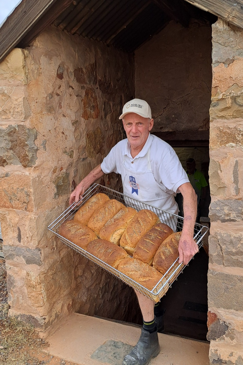 The best country bakeries across South Australia, Port Elliot Bakery , Pik A Pie , Crafers Bakehouse , Mehl Sourdough , Lobethal Bakery , Home Grain Bakery , Julia’s Kitchen at The Old Bakery Wirrabara , Uraidla Bakery , Farina Bakery , Clare Rise Bakery 1895 , Discover more country bakeries