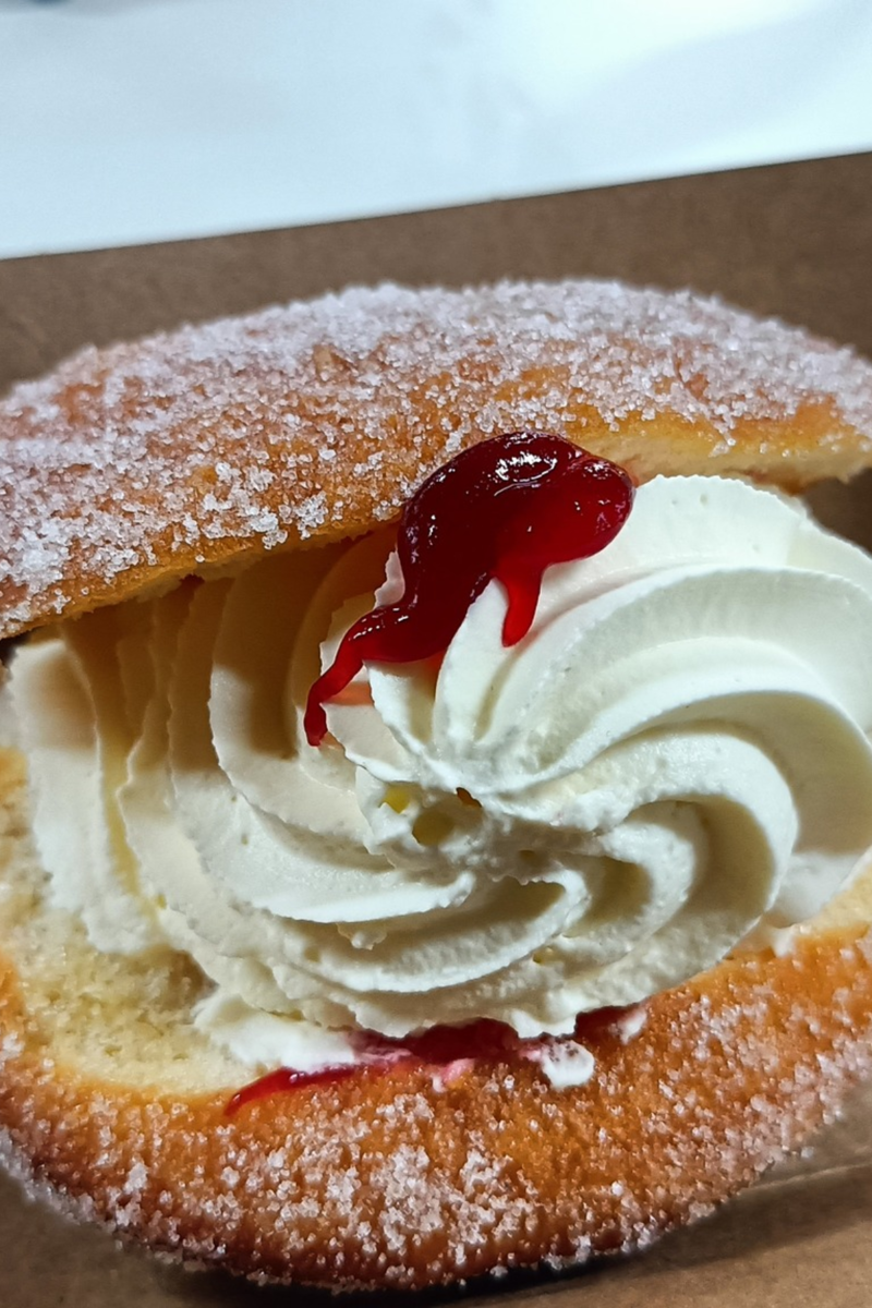 The best country bakeries across South Australia, Port Elliot Bakery , Pik A Pie , Crafers Bakehouse , Mehl Sourdough , Lobethal Bakery , Home Grain Bakery , Julia’s Kitchen at The Old Bakery Wirrabara , Uraidla Bakery , Farina Bakery , Clare Rise Bakery 1895 , Discover more country bakeries