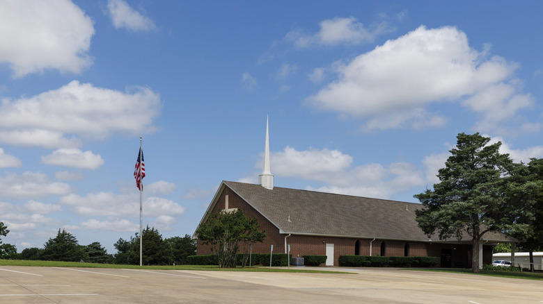 Cracker Barrel parking lots, Bureau of Land Management land and national forests, Truck stops, Church parking lots, Superstore and chain business parking lots