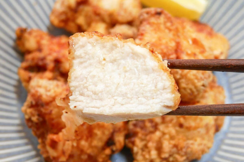 ■鶏むね肉を牛乳で揉む「手タンブリング」, ■手タンブリングしてそのままから揚げに, ■あまりのジューシーさに驚き, ■レンチンでもしっとり調理