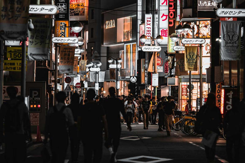 移動空間への「期待値」の不一致, 現場で起きている物理的な支障, 正論が通用しない構造的な理由, 誰も見張らなくても成立する日本の公共秩序, 善意に頼る運営の終焉