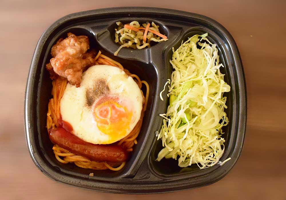 ■【ほっともっと】ワンコインで楽しめる「特製ナポリタン＆サラダ」, ■【ほっともっと】特製ナポリタン＆サラダの詳細, ■【ほっともっと】特製ナポリタン＆サラダ実食レポ, ■満足感のあるワンコイン弁当を求めている人におすすめ