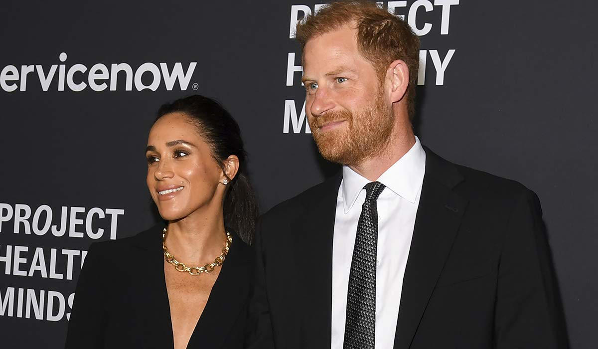 SUSSEXES OFFERED ROYAL OLIVE BRANCH, WHY DID THEY LEAVE AMERICA?, CHARLES INVITES HARRY TO STAY, RELOCATION RUMOURS ARE RIFE, 'THERE'S A GOOD CHANCE', 'PURE SPECULATION' COMMENTS, 'LOVE TO DO STUFF AS A FAMILY', 'YEARNING HAS GROWN STRONGER', DIFFERENCE IN OPINIONS, 'THERE IS A REAL CONCERN'