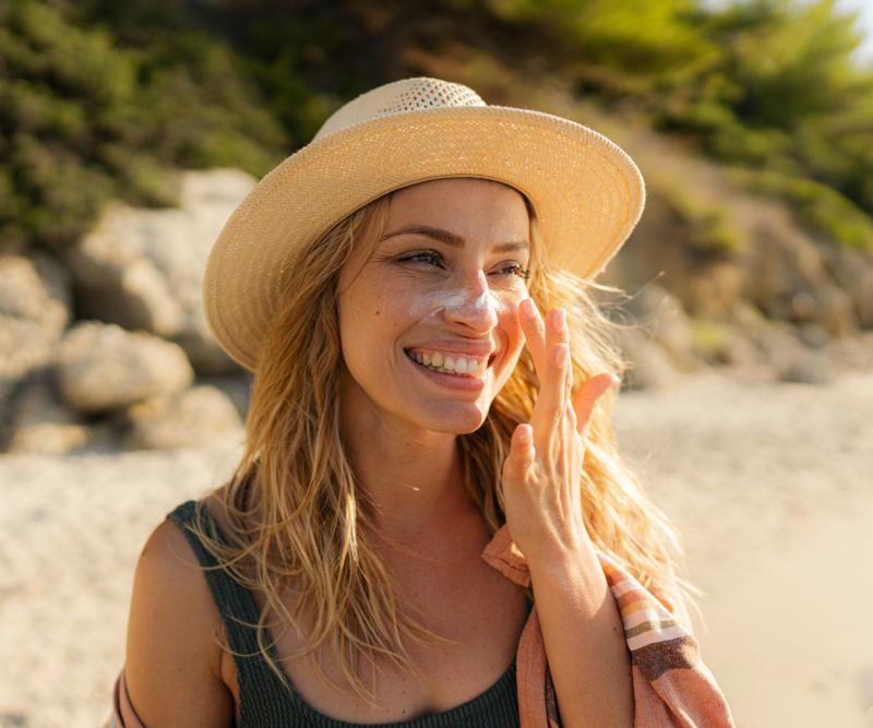 The best summer gadgets, Have books, can travel , Save your skin , Too hot to handle , On the right wavelength