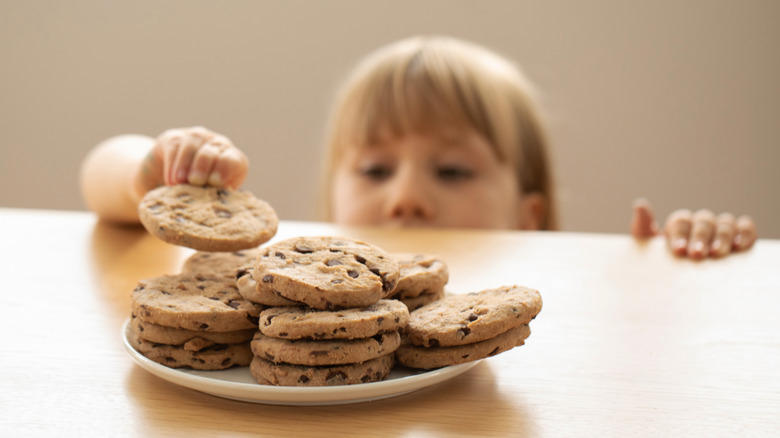 Get your wedding cake on a budget, Get free cookies for kids, Know which items are scratch-made for peak freshness, Freeze baked goods to make them last, Order baked goods in advance and get them delivered, Buy bakery items frozen for a discount, Order your cake pre-scored, Costco's return policy applies to bakery items
