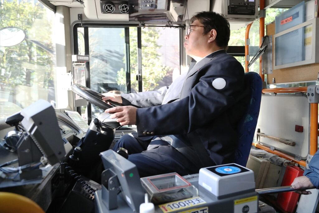 ■幅は2.3から2.5メートル, ■長さの問題よりも車輪の位置, ■車庫入れは全長が長い方が易しいかも？, ■運転自体は簡単だ！