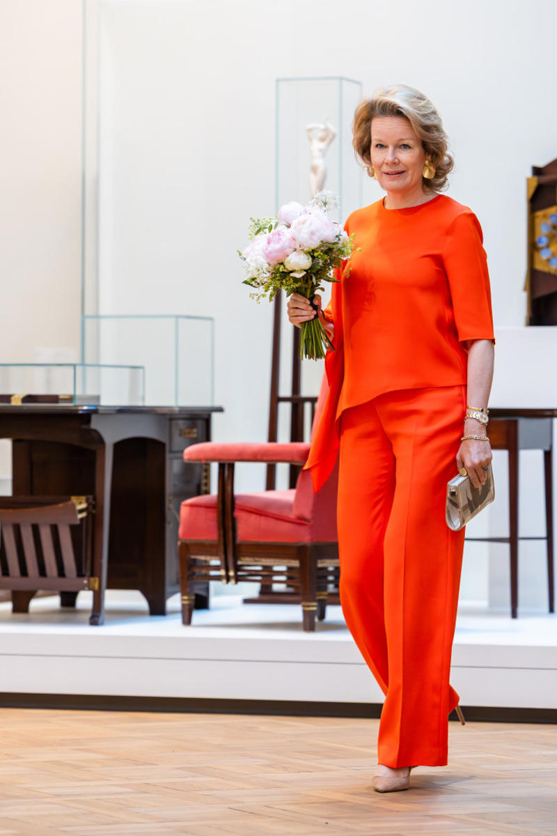 Queen Mathilde of Belgium Princess Sofia of Sweden, Queen Mathilde of Belgium, Princess Eugenie of York, Queen Letizia of Spain, Crown Princess Mette-Marit of Norway, Princess Madeleine of Sweden, Grand Duchess Maria Teresa of Luxembourg, Crown Princess Victoria of Sweden, Grand Duchess Stéphanie of Luxembourg, Princess Beatrice of York, Queen Mary of Denmark, Princess Marie-Chantal of Greece, Catherine, Princess of Wales, Sophie, Duchess of Edinburgh, Zara Tindall, Queen Máxima of the Netherlands, Meghan, Duchess of Sussex, Princess Charlene of Monaco