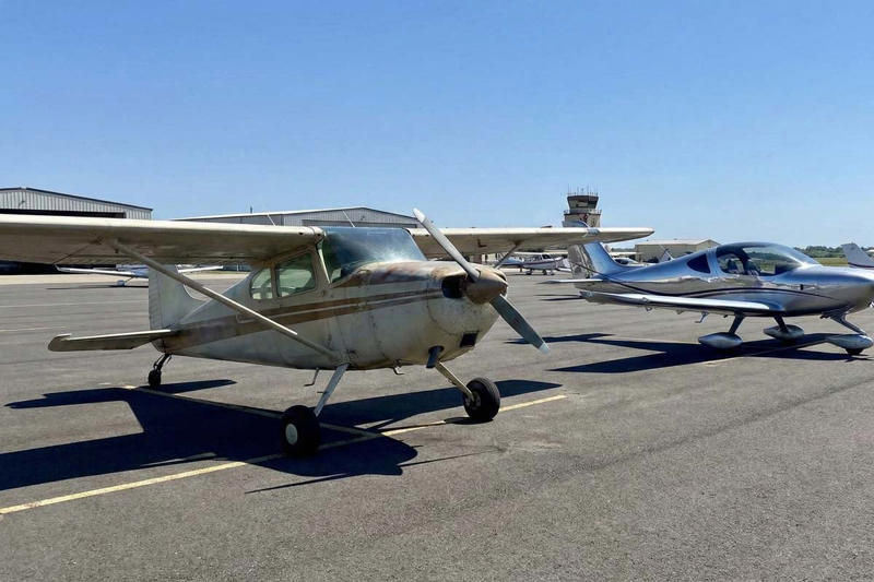 小型飛行機という選択肢の現実, 軽スポーツ機と多発機の価格差, 燃料と整備が左右する維持費, 購入後に問われる長期コスト感覚