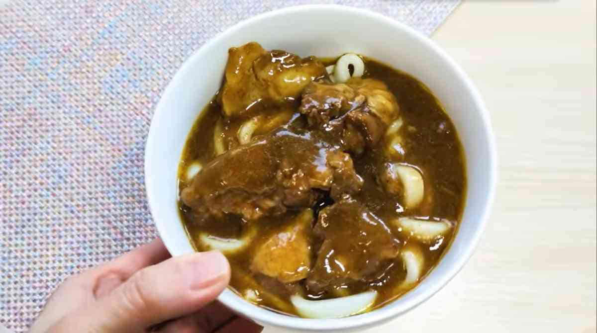 焼き鳥屋さんの味をお家で楽しめる！, 野菜と一緒に炒めてメインおかずにも！, 業務スーパーの「備長炭で焼いた串なし焼き鳥(ハラミ)」の詳細, チョコとお餅は最強コンビ！解凍時間で違った味わいに！, トーストにアレンジ！, フルーツを乗せておしゃれにアレンジ, 業務スーパーの「ホイップクリーム大福　チョコ」の詳細, 大きな角煮に大満足, 角煮カレーうどんにアレンジ！, 業務スーパーの「やわらか角煮カレー」の詳細
