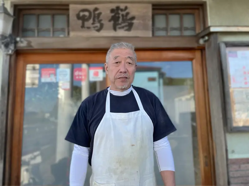 鴨居で60年以上続く、鮮魚の家業, 活きた地蛸を使い、手間を惜しまぬ炊き上げ。唯一無二の「たこ釜飯」, 前菜から刺身、あら汁まで満足度抜群の贅沢定食, “ここだけの味”を求めて訪れる価値あり