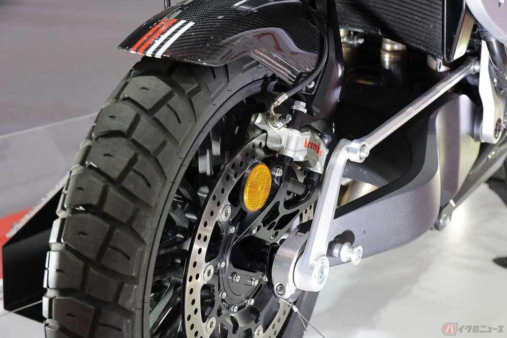 ビモータならではの革新的なフロントサスペンション, 曲がる原理自体は他のバイクと同じだが……, 曲がる仕組みを「ハブの中」に集約!?, メリット盛り沢山なのに、なぜ普及しない？