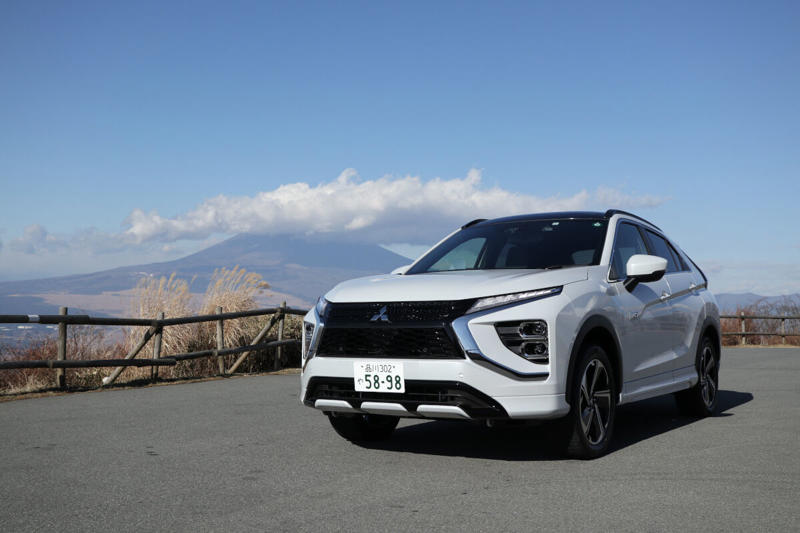 トヨタは豊富なのに、日産には1台もない?, PHEVといえば三菱! エクリプスクロスもあるよ, ホンダのPHEVモデルはどうなった?, マツダにはあってスバルにはない, 同じPHEVでもメーカーごとに違いはある?