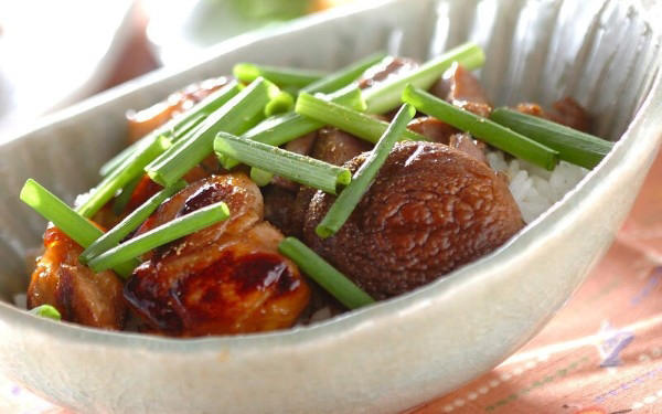 豚ヒレ肉と根菜のトマト煮, 手羽元の赤ワイン煮, ご飯がすすむ！ 甘辛焼き鳥丼, 明太クリームうどん, クリームシチュー, 鮭と野菜のみそ蒸し煮