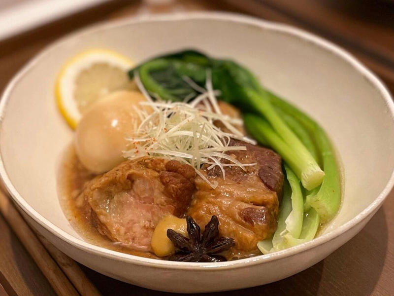 カップ麺を年間1000以上、累計1万3000以上食べてきた筆者, しかし痩せ型をキープ、その裏側は…, 炭水化物はカップ麺以外取らず、朝食でリカバリー, カップ麺の「塩分」「脂質」も気をつける, カップ麺を食べたらすぐ不健康になるわけじゃない, 運動はしないが、「歩く」ことは大事にしている