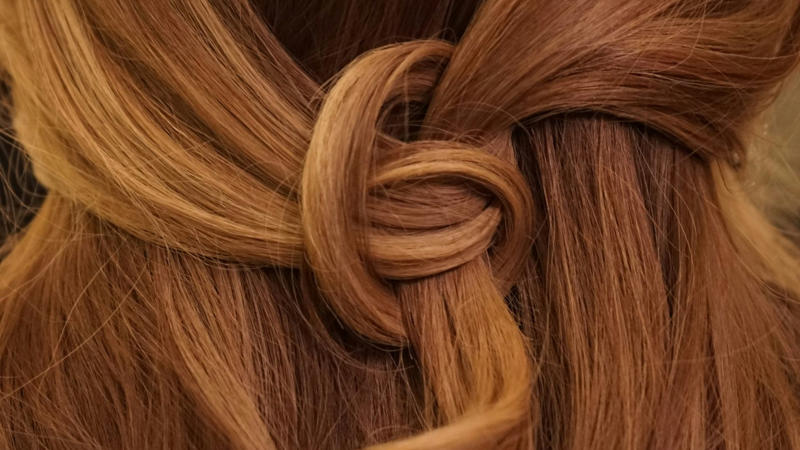 9. Caramel Balayage 1. Silver Blonde, 2. Warm Caramel, 3. Ash Brown, 4. Honey Blonde, 5. Smoky Lavender, 6. Chocolate Brown, 7. Platinum, 8. Rose Gold, 9. Caramel Balayage, 10. Soft Copper, 11. Icy Blue, 12. Sandy Blonde, 13. Mahogany, 14. Champagne Blonde, 15. Platinum Brown, 16. Soft Pink, 17. Beige Blonde, 18. Cool Espresso, 19. Lilac Gray, 20. Golden Brown